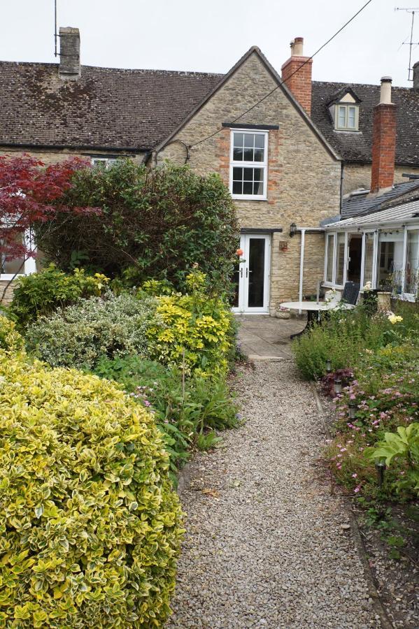 The Nurseries Bed And Breakfast Fairford Exterior foto